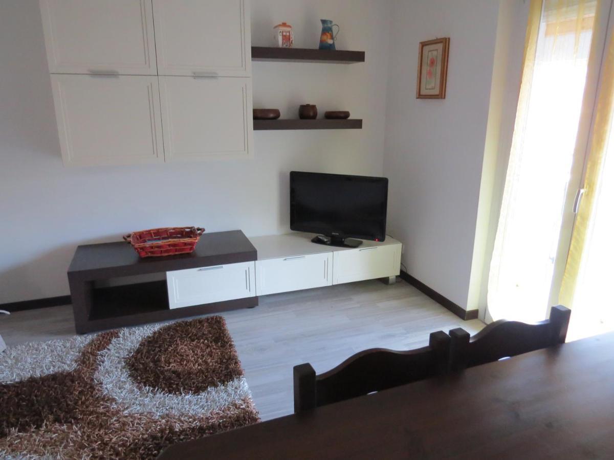 Apartamento Casa Michela Parking Free Domodossola Exterior foto
